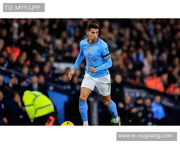 坎塞洛：从边后卫到全能战士的蜕变之路与足球生涯的精彩瞬间